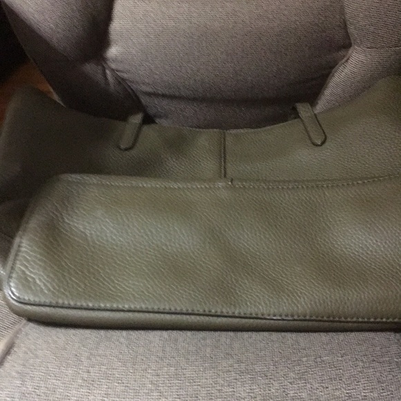 Leather shoulder bag - Picture 2 of 7